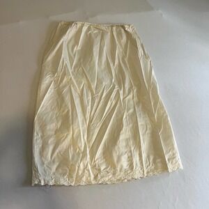 Vintage cream off white satin knee length slip M